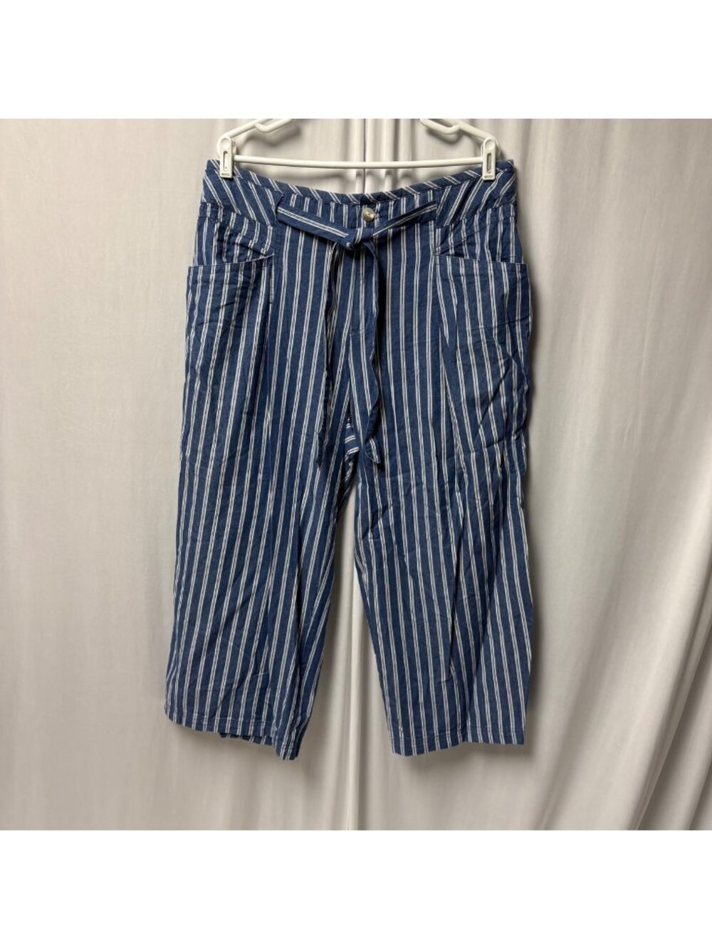 Est 1946 Denim Wide Leg Cropped Pants Womens Size 18W Striped Blue White Cotton